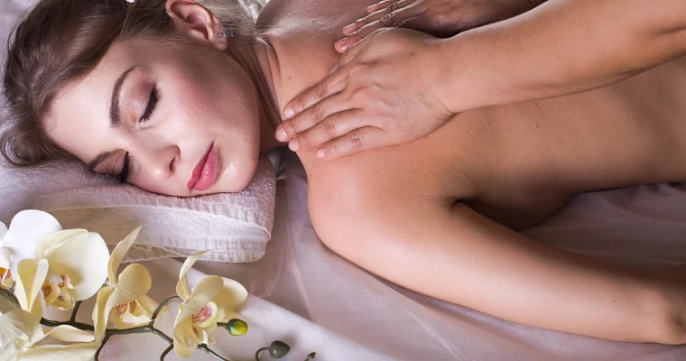 Подарок на Новый год для мамы на сумму 50000 рублей