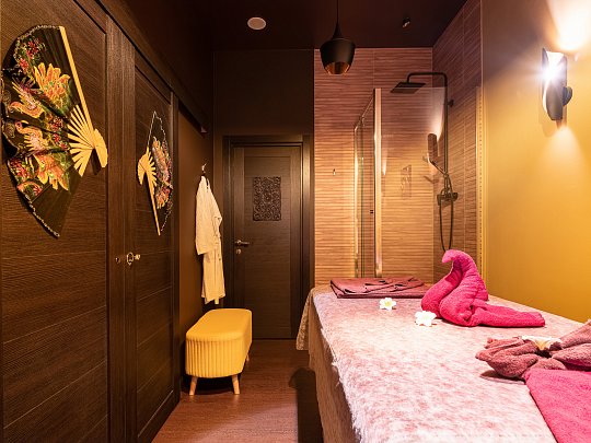 ROYAL THAI Гоголя