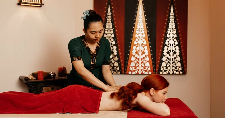 Подарочный сертификат на 8 марта учителю на сумму 5000 рублей