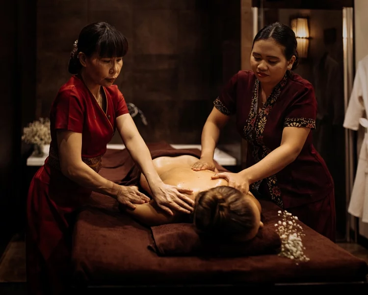 Подарочный сертификат на Новый год "Традиционный тайский массаж"