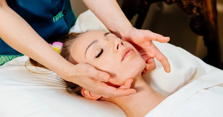 Подарочный сертификат для женщин на 8 марта на SPA-ритуал для лица